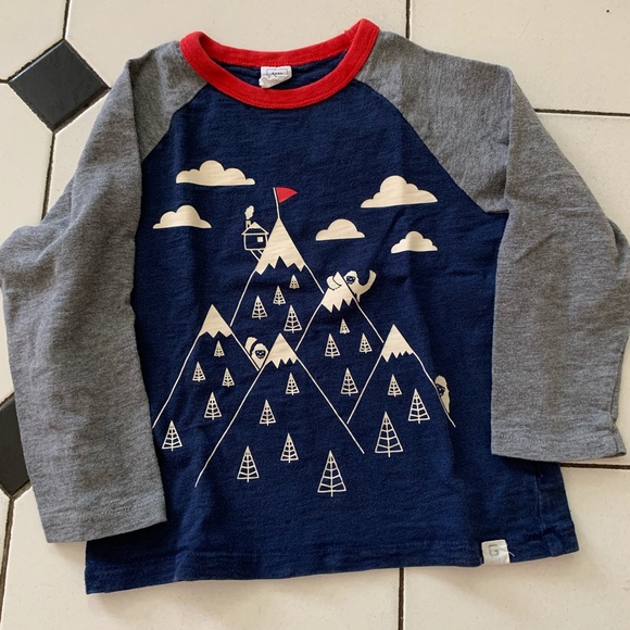 Gap T-shirt bundle for toddler (3) - size 3T - Picture 4 of 4